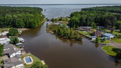Ross Barnett Reservoir Home Sale Pending in Madison Mississippi