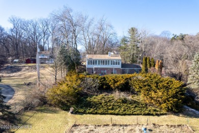  Home For Sale in Halfmoon New York