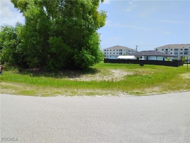 Cape Coral Area Lot For Sale in Cape Coral Florida