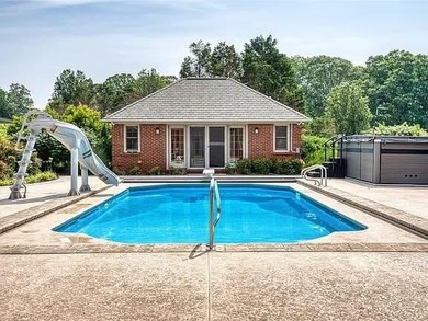 Additional listing photo 3
