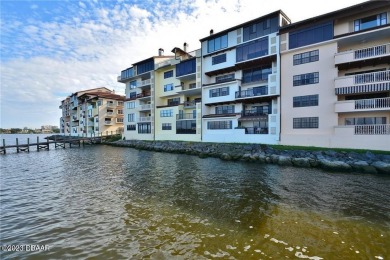 (private lake, pond, creek) Condo For Sale in Daytona Beach Florida