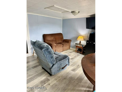 Great location, LOW taxes and many possibilities...Rare duplex - photo 12