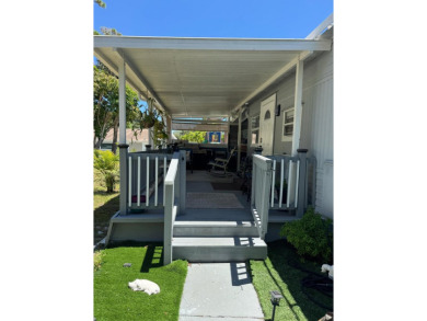 (private lake, pond, creek) Home For Sale in Palm Beach Gardens Florida