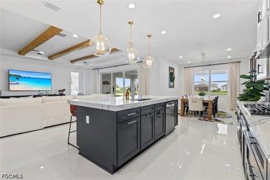 Welcome to luxury living at its finest in beautiful gated - photo 8