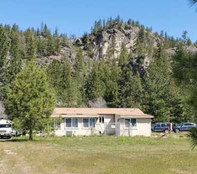 Spokane River Home For Sale in Tumtum Washington