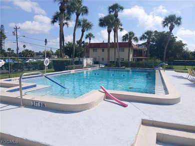Lehigh Acres Area Condo Sale Pending in Lehigh Acres Florida