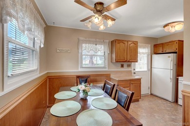 Well Maintained 4 Bedroom Cape. Updates Include a New Roof, 2 - photo 8