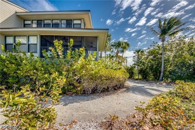 Stunning Waterfront End-Unit Condo with Direct Gulf Access in - photo 1