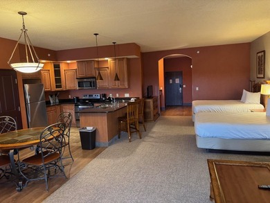 Chula Vista Studio units in this building rarely come available; - photo 2