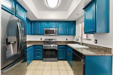 Welcome to this beautifully maintained townhome, built in 2008 - photo 10