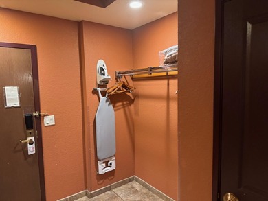 This condo is one of the larger three bedrooms (over 2,000 sq - photo 3