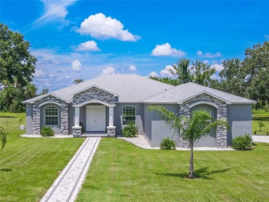 Lake Thonotosassa Home For Sale in Thonotosassa Florida