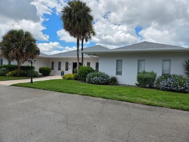 CLOSE TO THE BEACH! SELLER MOTIVATED! - Updated condo in very - photo 17