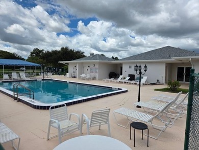 CLOSE TO THE BEACH! SELLER MOTIVATED! - Updated condo in very - photo 18