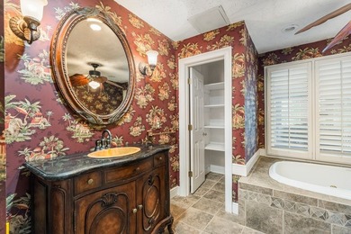 The Ultimate Lake Harding Lifestyle: Custom Luxury and Endless - photo 24