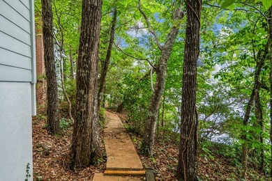 The Ultimate Lake Harding Lifestyle: Custom Luxury and Endless - photo 42
