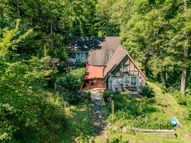 (private lake, pond, creek) Home For Sale in Stanton Kentucky