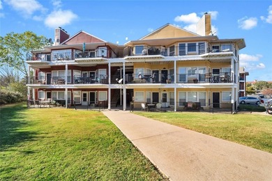 Lake Condo For Sale in Pottsboro, Texas