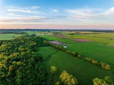 Mud Creek Ranch | 35+/- Acre Working Horse & Cattle Ranch | - photo 6