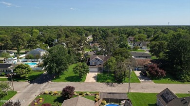 Welcome to this beautifully maintained home in Pine Lake Park! - photo 1