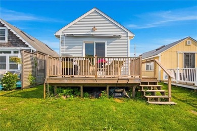 Plain and Simple...this is THE PERFECT COTTAGE in an IDEAL BEACH - photo 1