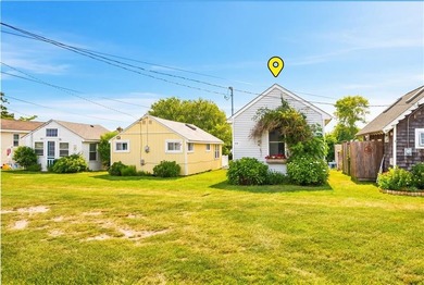 Plain and Simple...this is THE PERFECT COTTAGE in an IDEAL BEACH - photo 2