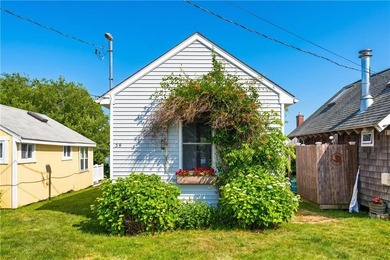 Plain and Simple...this is THE PERFECT COTTAGE in an IDEAL BEACH - photo 3