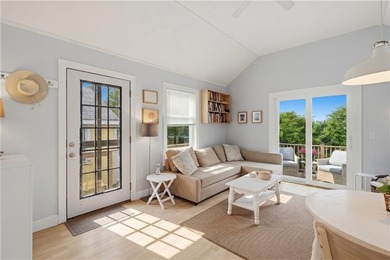Plain and Simple...this is THE PERFECT COTTAGE in an IDEAL BEACH - photo 6