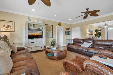 Custom built, 5BR/5BA home on the corner of Pompano, w/ ocean - photo 11