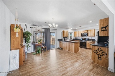 Welcome to 1857 Willow Ave, a beautifully maintained 2-bedroom - photo 12