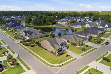 Welcome to this beautifully maintained 3-bedroom, 3-bath - photo 4