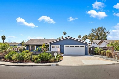 Vaulted ceilings, wide-plank floors, a polished granite - photo 4