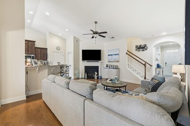 Welcome to this beautifully maintained 3-bedroom, 3-bath - photo 9
