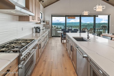 BLACK ROCK FLATS AT PRESTIGIOUS BLACK ROCK. Located inside the - photo 22