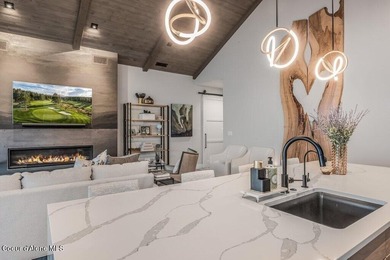 BLACK ROCK FLATS AT PRESTIGIOUS BLACK ROCK. Located inside the - photo 24
