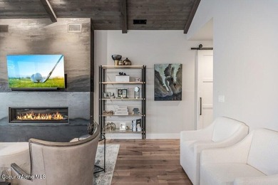 BLACK ROCK FLATS AT PRESTIGIOUS BLACK ROCK. Located inside the - photo 25