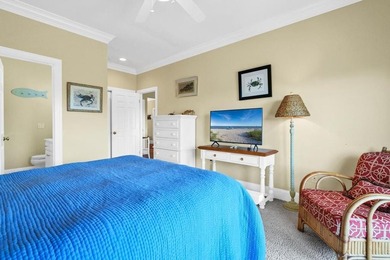 Custom built, 5BR/5BA home on the corner of Pompano, w/ ocean - photo 25