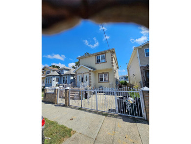 BEAUTIFUL 2 FAMILY HOME 3/3 BEDROOMS FULL/FINISHED BASEMENT - photo 2