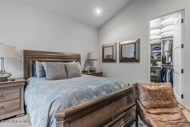 BLACK ROCK FLATS AT PRESTIGIOUS BLACK ROCK. Located inside the - photo 33