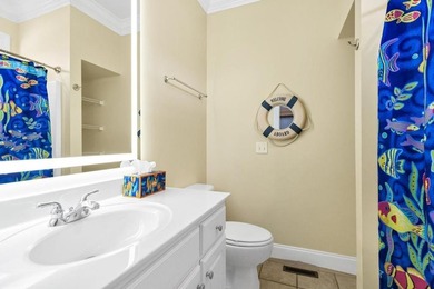 Custom built, 5BR/5BA home on the corner of Pompano, w/ ocean - photo 33