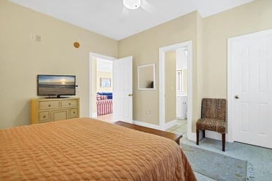Custom built, 5BR/5BA home on the corner of Pompano, w/ ocean - photo 37