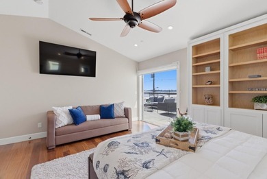 Properties like this rarely come to market. Built and completely - photo 38