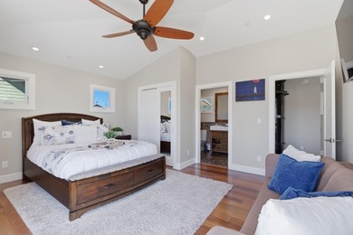 Properties like this rarely come to market. Built and completely - photo 40