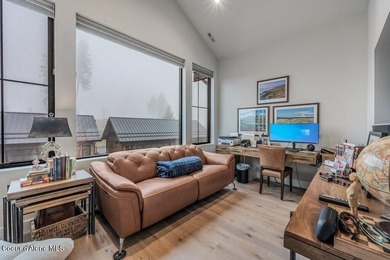 BLACK ROCK FLATS AT PRESTIGIOUS BLACK ROCK. Located inside the - photo 41