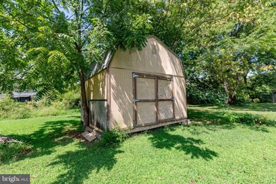 Perfect for Retirees or First-Time Buyers - Water views just - photo 42