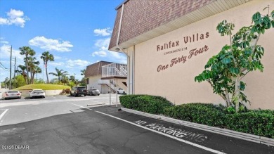 (private lake, pond, creek) Condo For Sale in Daytona Beach Florida