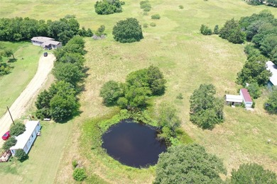 Bring your imagination to this rare 4-acre cul-de-sac property - photo 4