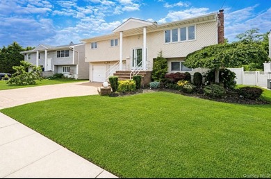 Beautiful Madison Section High Ranch - Updated beautiful Bright - photo 2