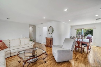 Beautiful Madison Section High Ranch - Updated beautiful Bright - photo 7