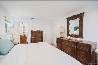 Beautiful Madison Section High Ranch - Updated beautiful Bright - photo 9